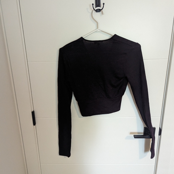 Deep purple, low cut Wilfred Free crop sweater - Picture 3 of 3